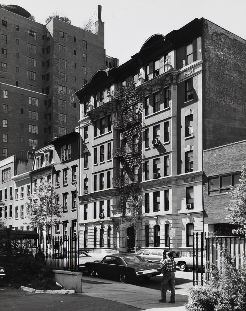 82 Washington Place, 1975