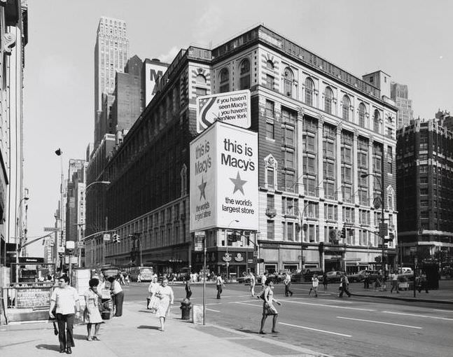 Macy's Herald Square, 1975