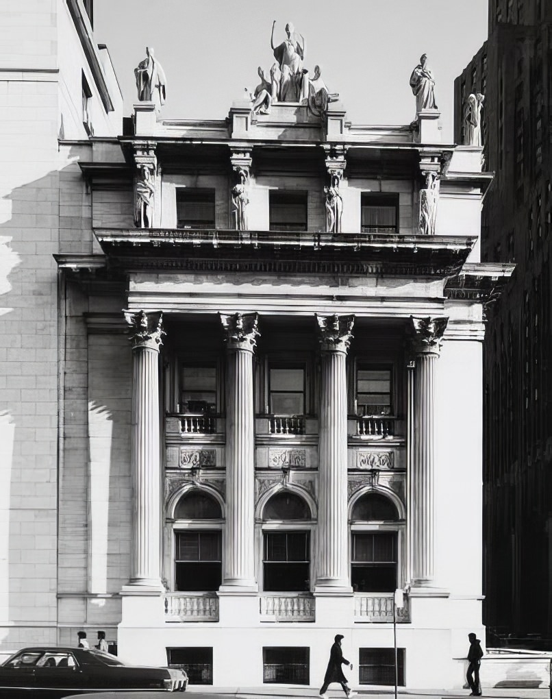 Madison Avenue façade of the Appellate Division, New York State Supreme Court, 35 East 25th Street, 1971