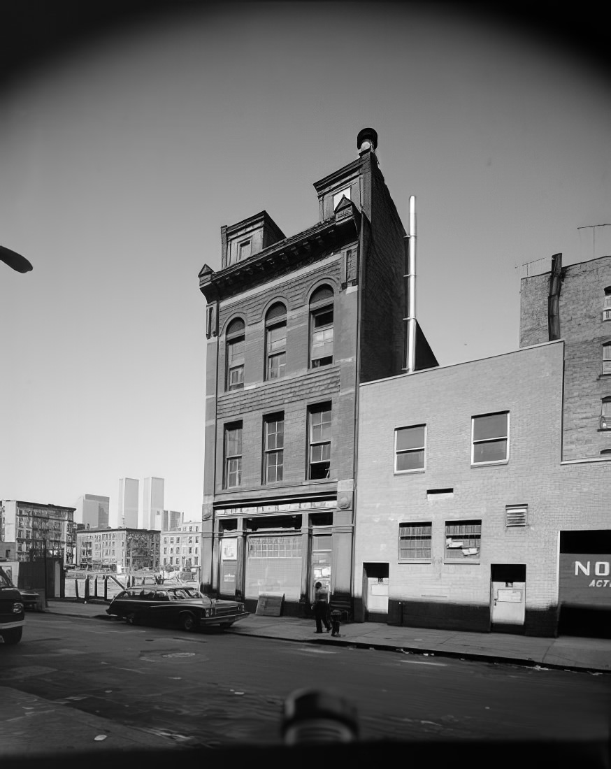 G. La Rosa & Son Bread Co. at 209 Elizabeth Street, 1977.