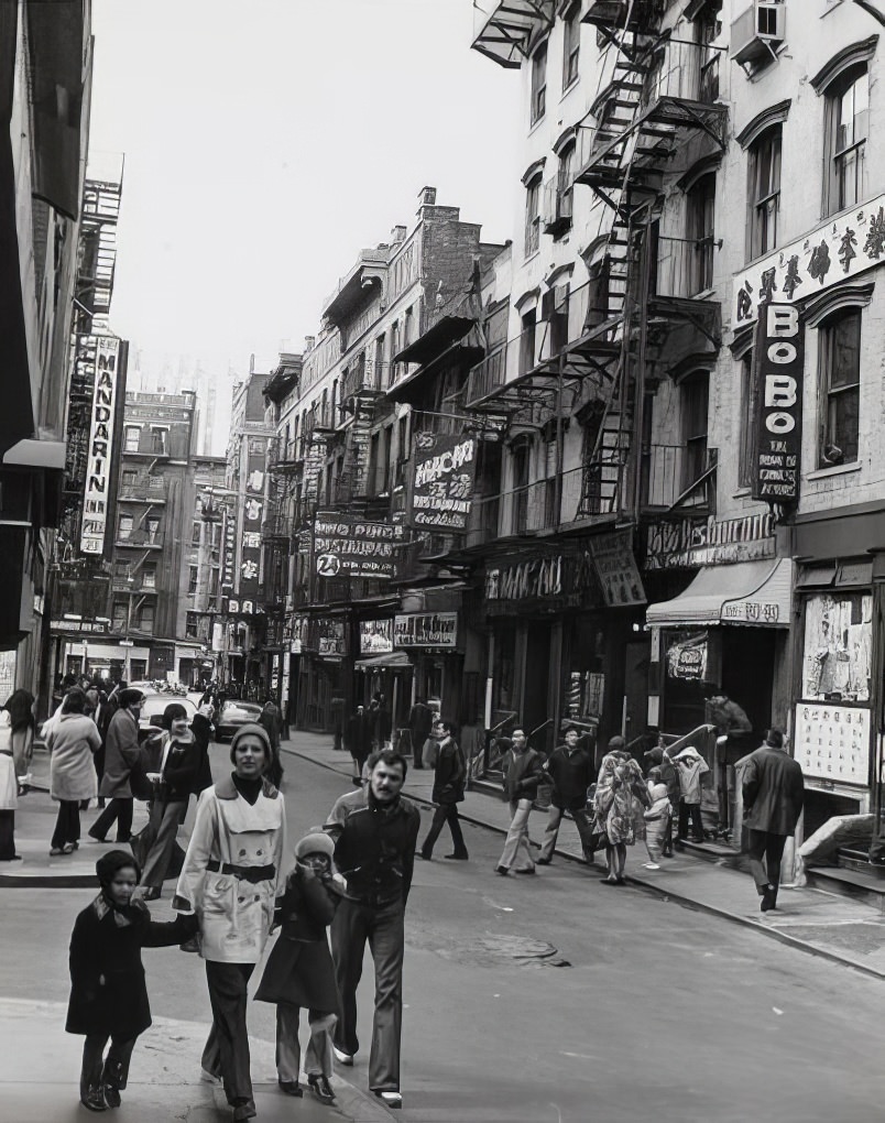 Pell Street, 1975