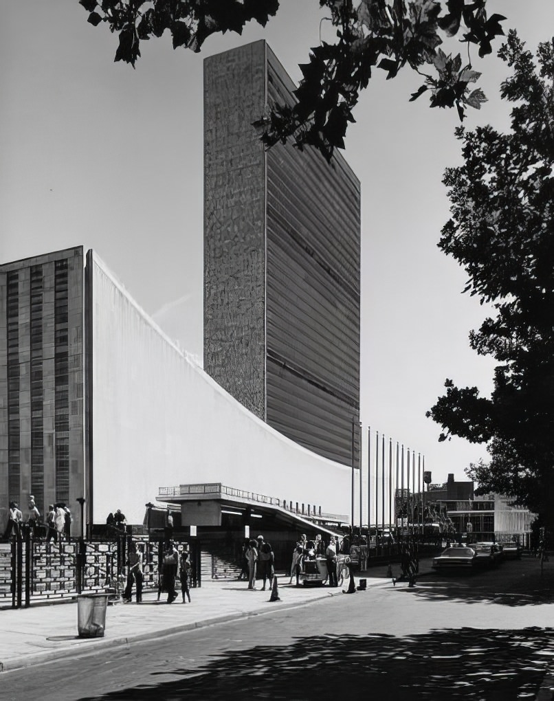 United Nations Headquarters, 1975