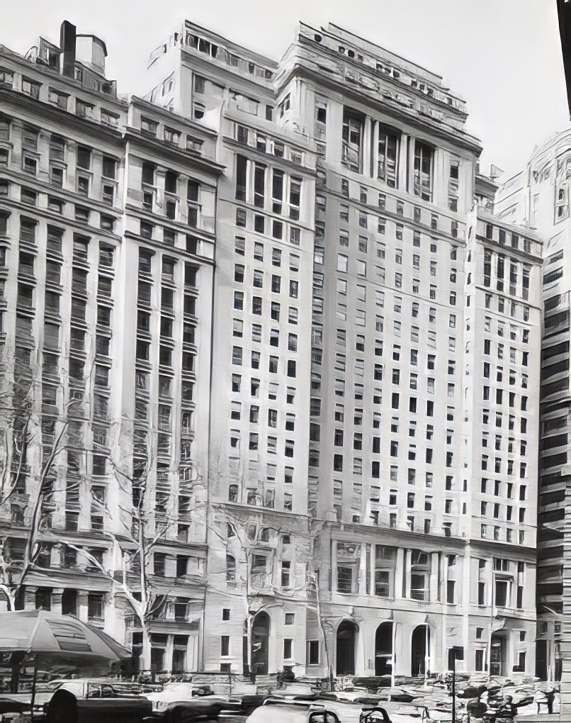 Cunard Building, 25 Broadway, 1975