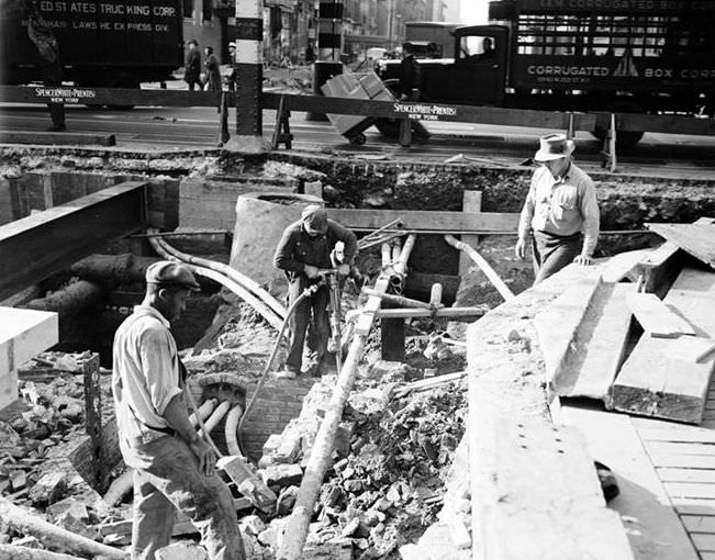 6th Avenue Construction, 18th Street, 1937.