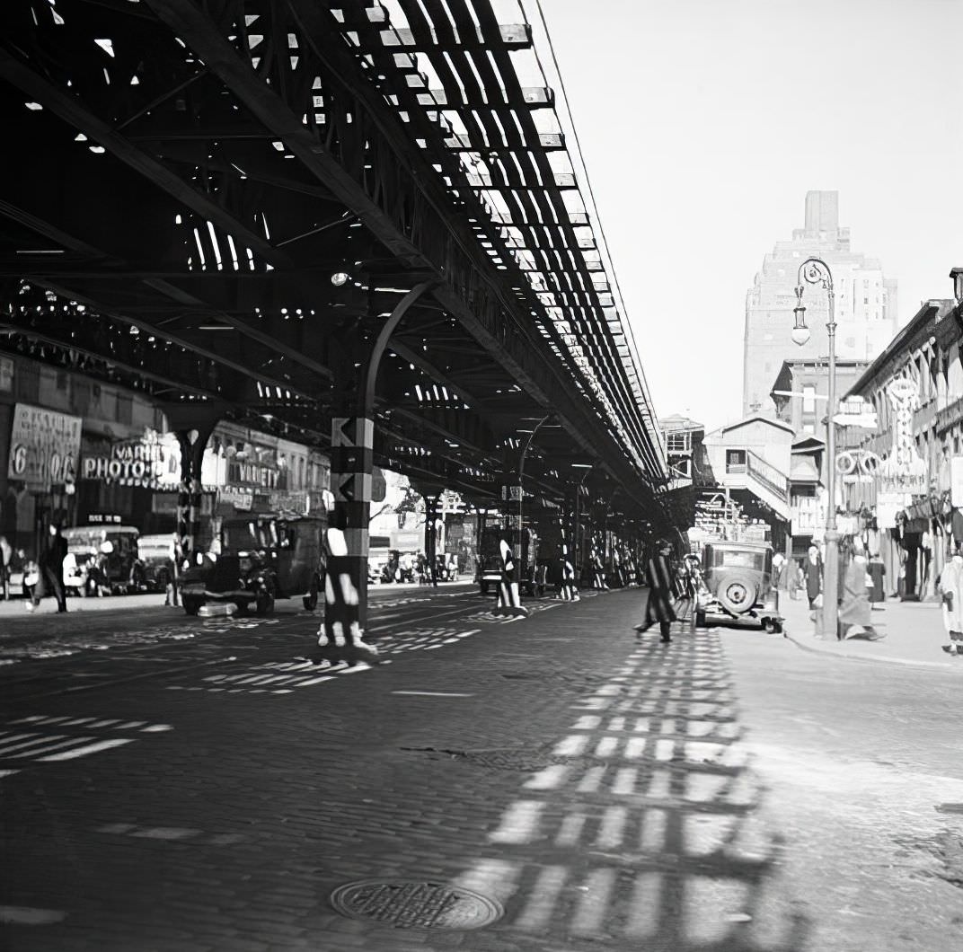 Elevated Train on East 13th Street, 1935.