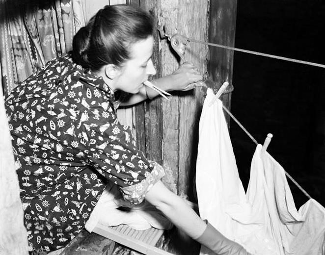 Hanging laundry, 1940.