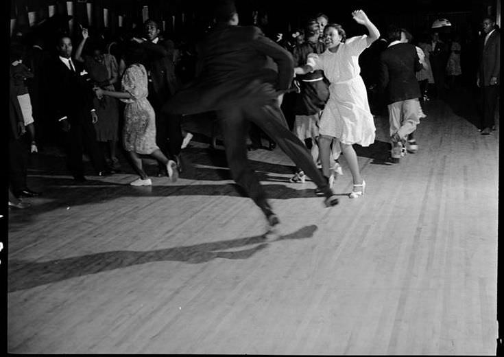 Jitterbugging in Harlem, 1939