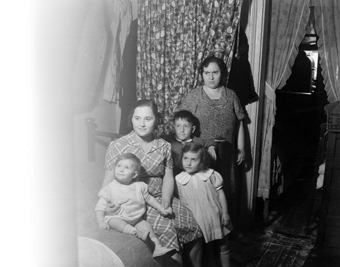 Family in apartment, 1935