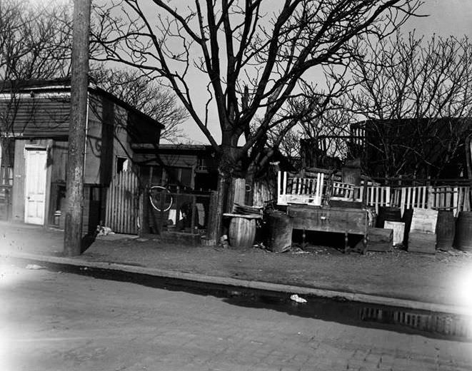 Depression in suburban or small-town setting, 1935