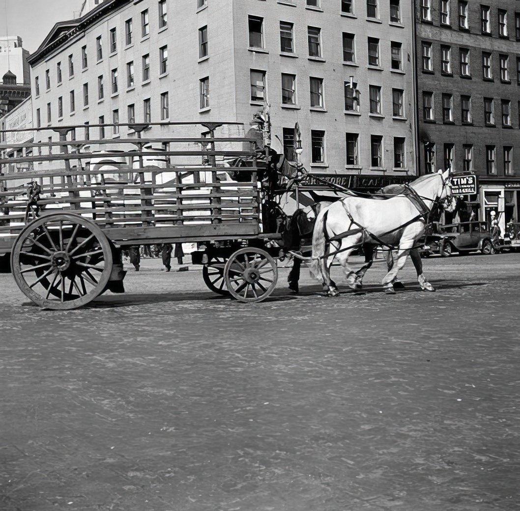 Horse-drawn wagon, 1935.