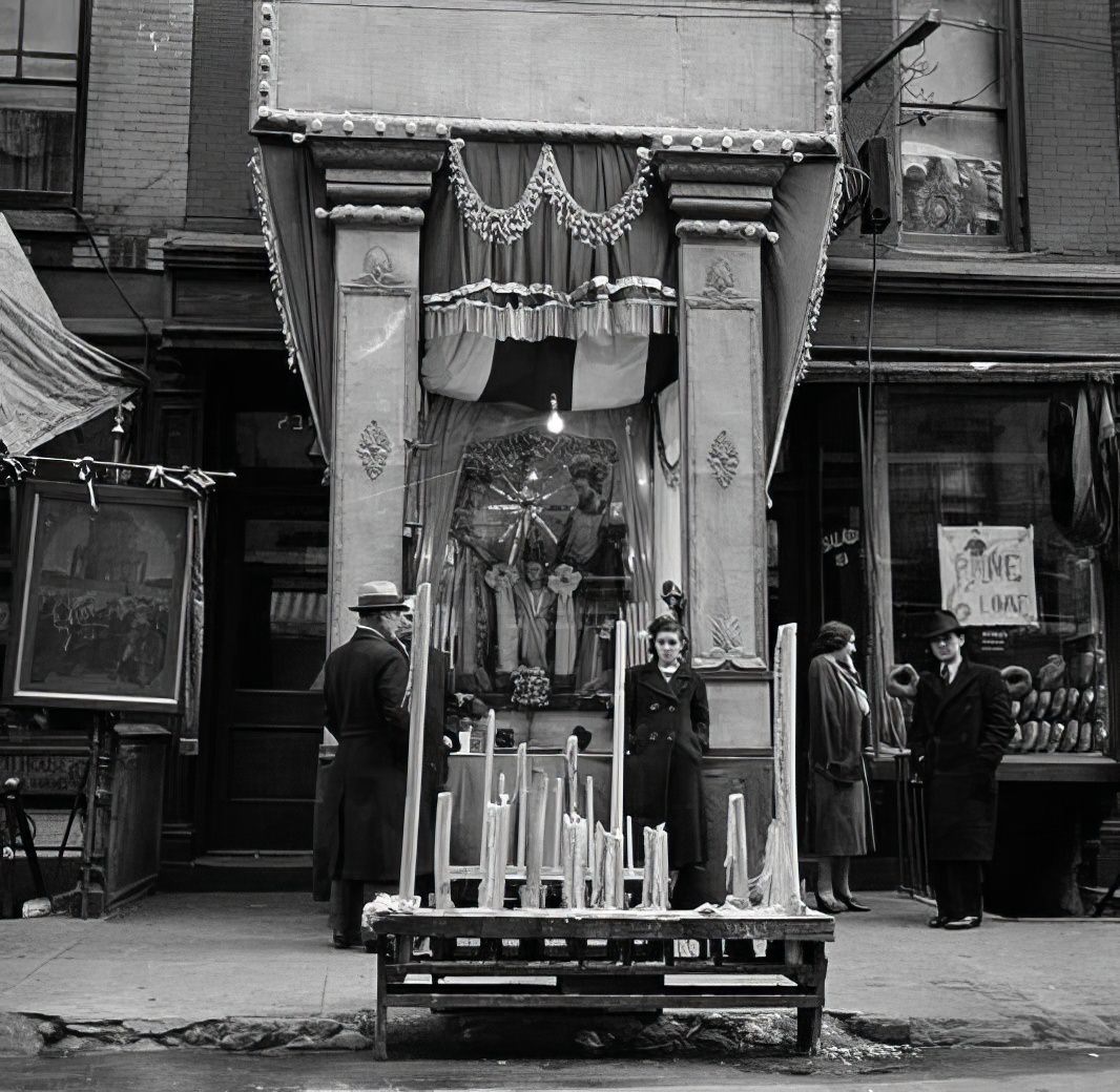 Sidewalk altar, 1935.