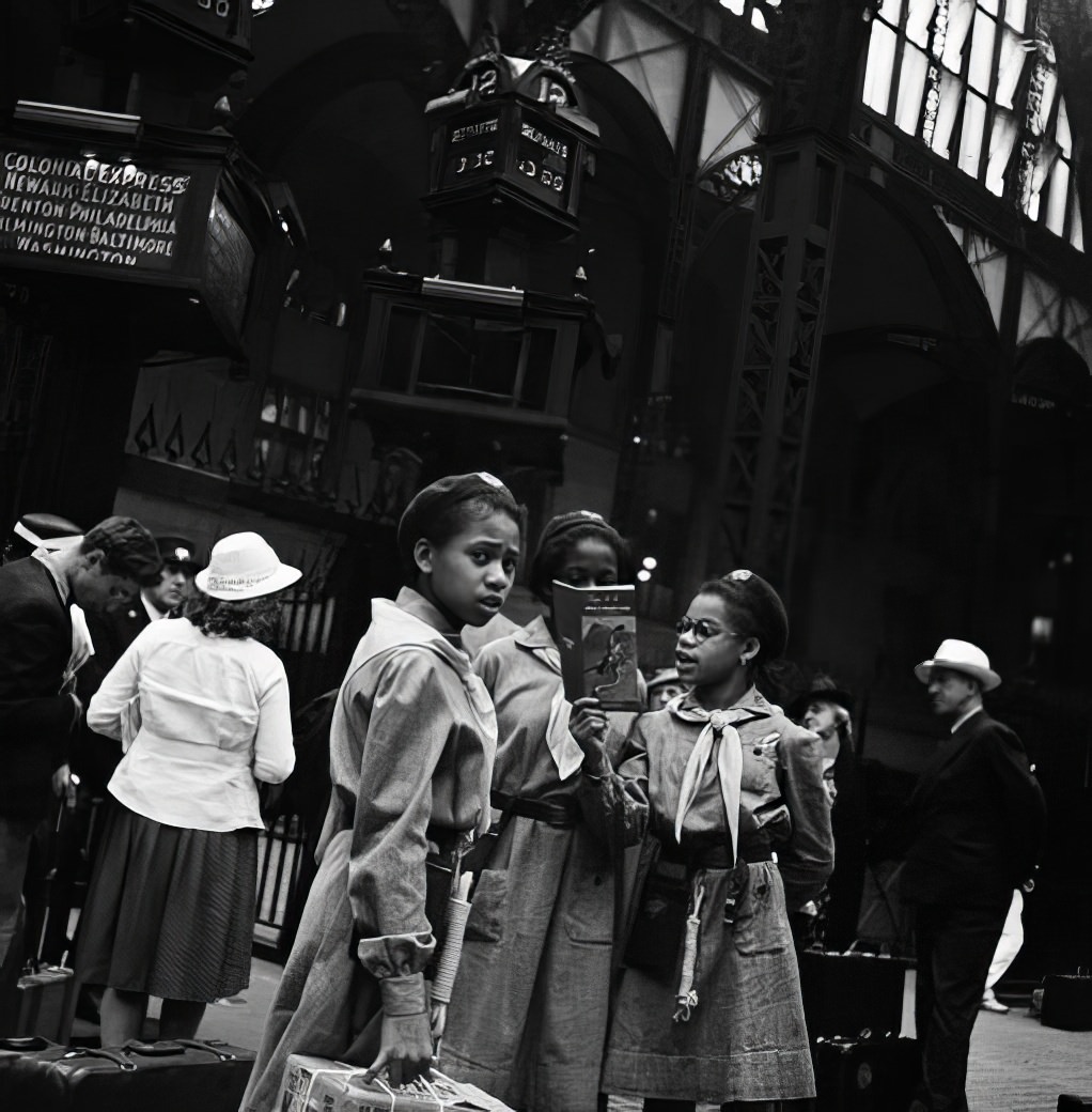 Girl Scouts, 1940.