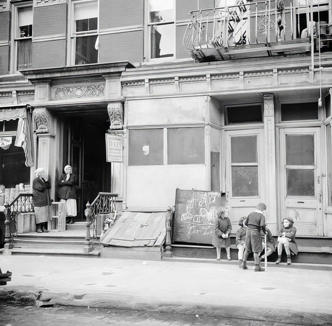 Street scene: women and children, 1935.