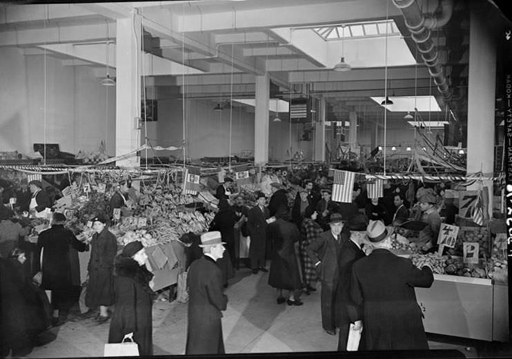 First Avenue Retail Market (interior), 1938.