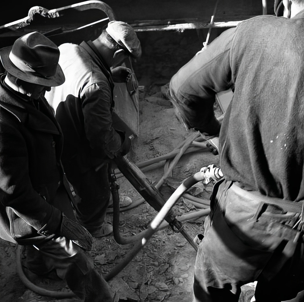 Subway construction, May 1937.