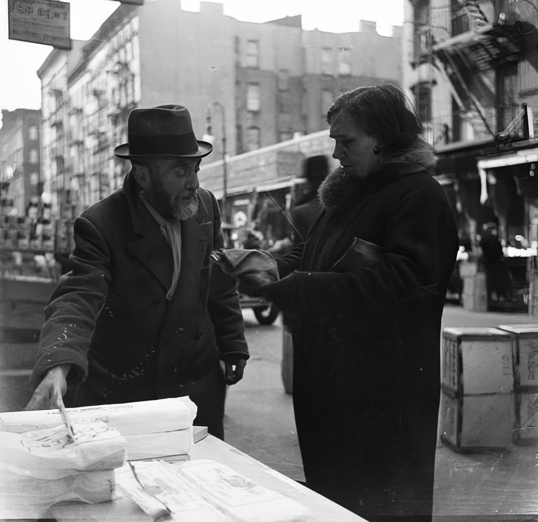 Outdoor market on Orchard Street, circa 1936.