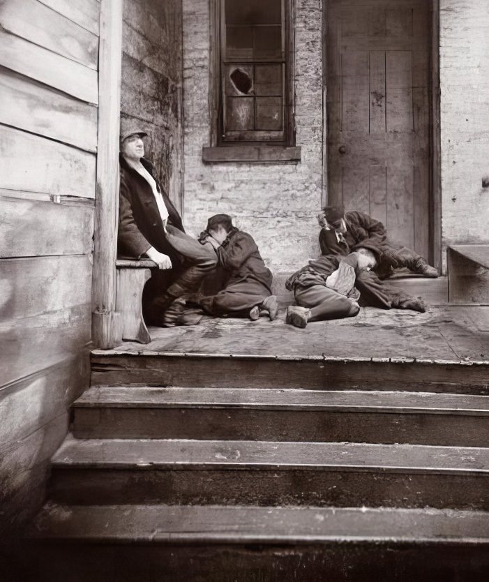 Street Arabs in night-quarters, Mulberry Street, 1891.