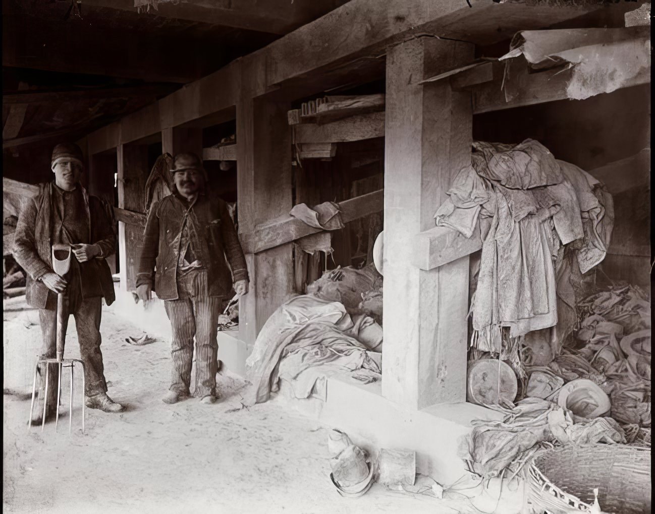 Under the dump at West 35th Street, 1891.