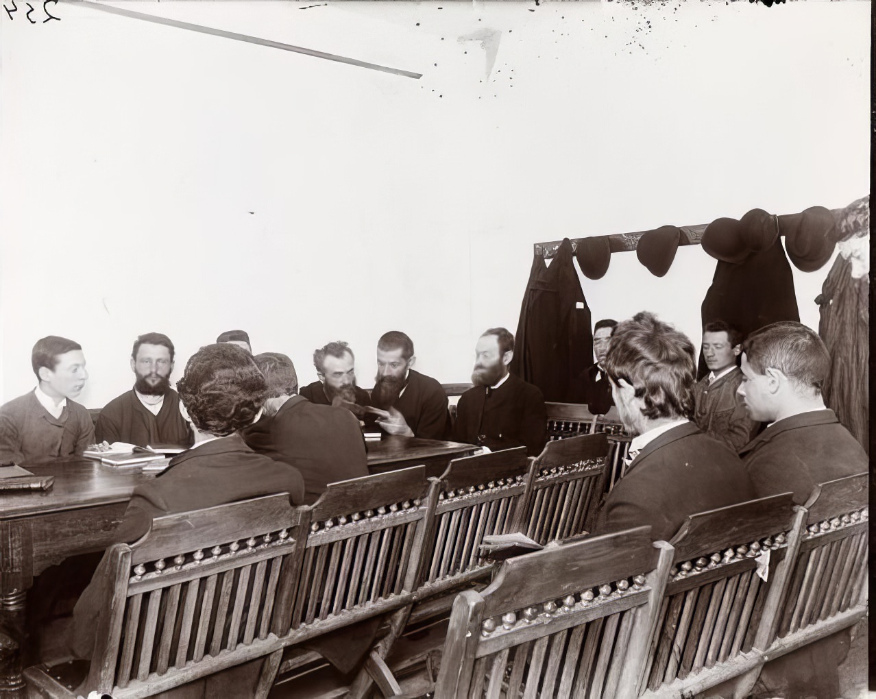 A Melammedim class learning English, 1891.