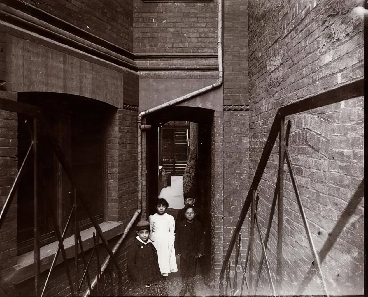 Children's playground at the Astor Memorial School, 1891.