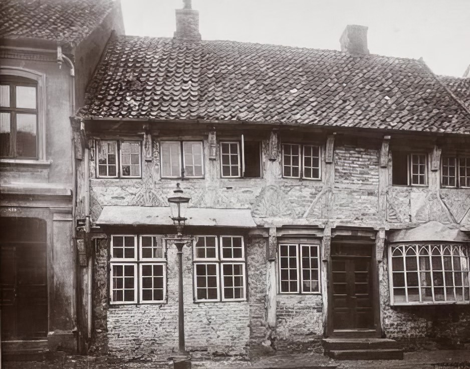 Ribe: Hausen's bakery, demolished during Domkirke restoration, 1904.