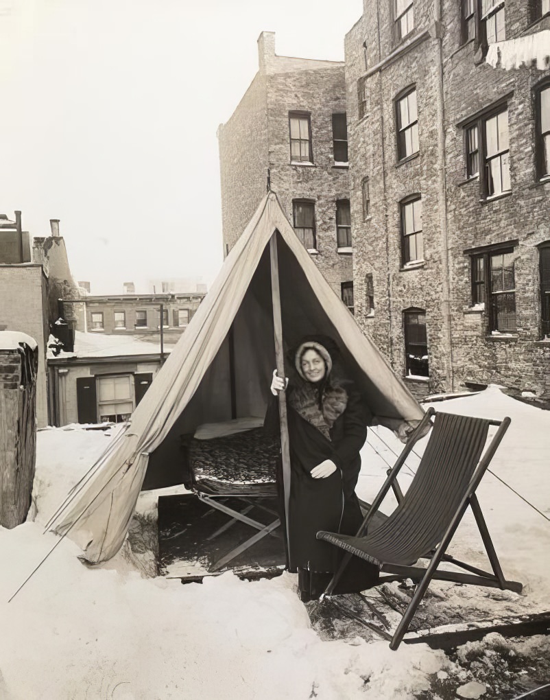 Organized Charity: Fighting tuberculosis on a roof, 1890s.