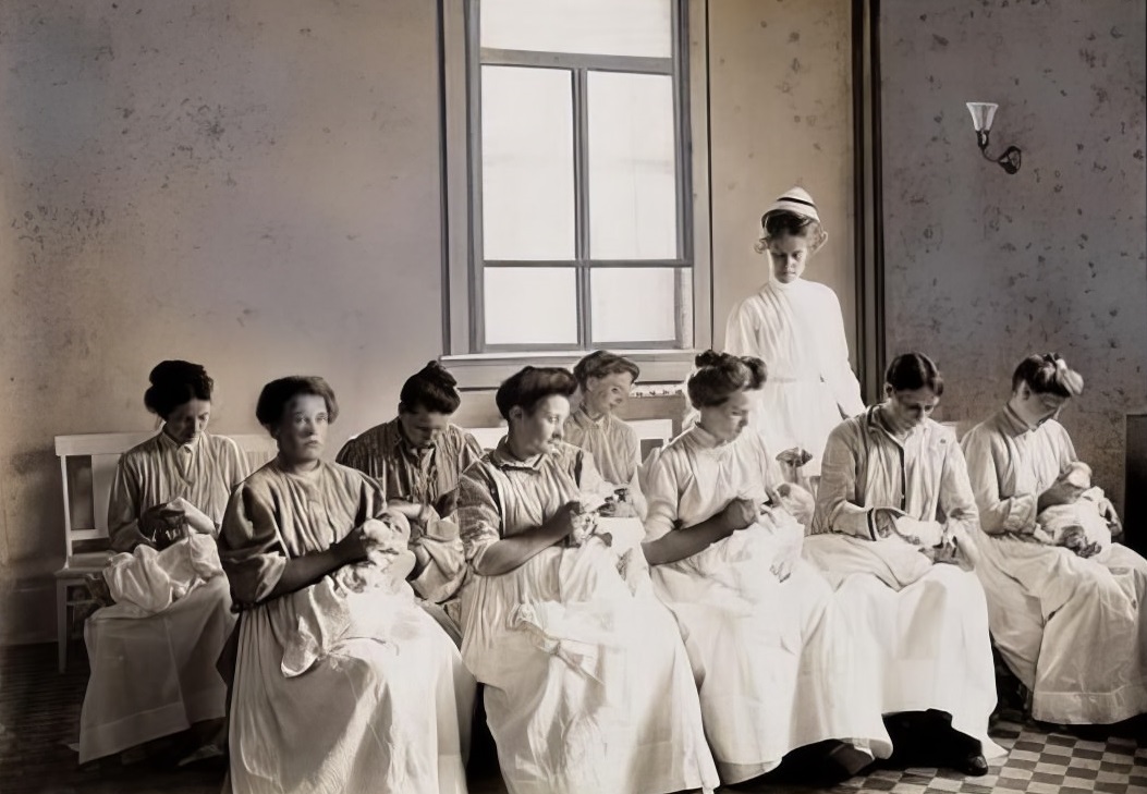 School for mothers at Caroline Rest, 1900s.