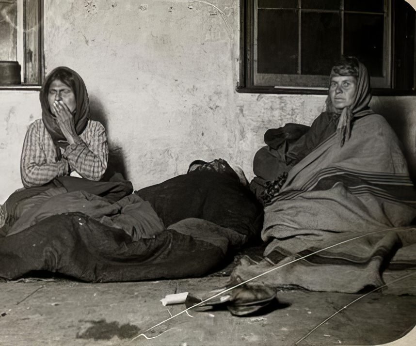 An Arab boarding house, 1890s.