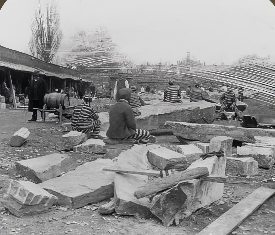 Prisoners breaking stones on Blackwell's Island, 1890s.