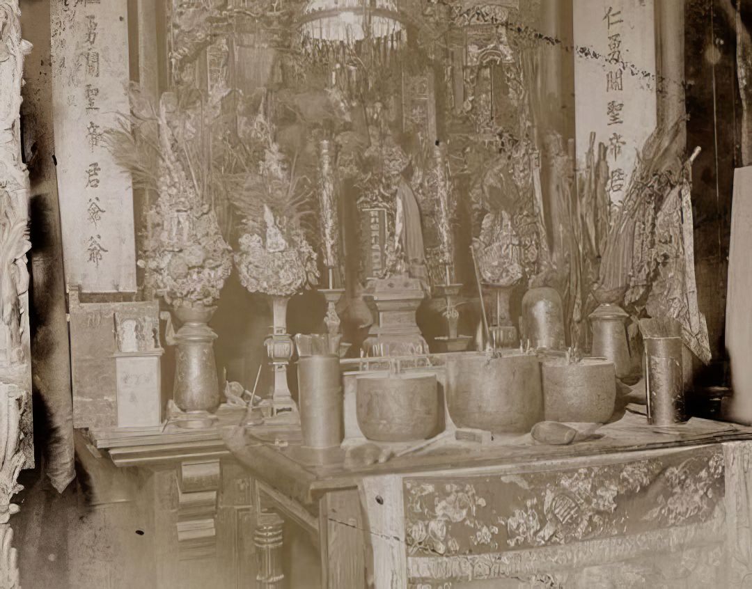 A Chinese ornamental display, 1890s.