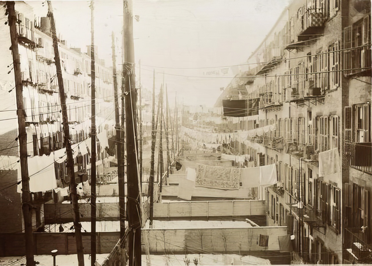 Old-style tenements with yards, 1900.