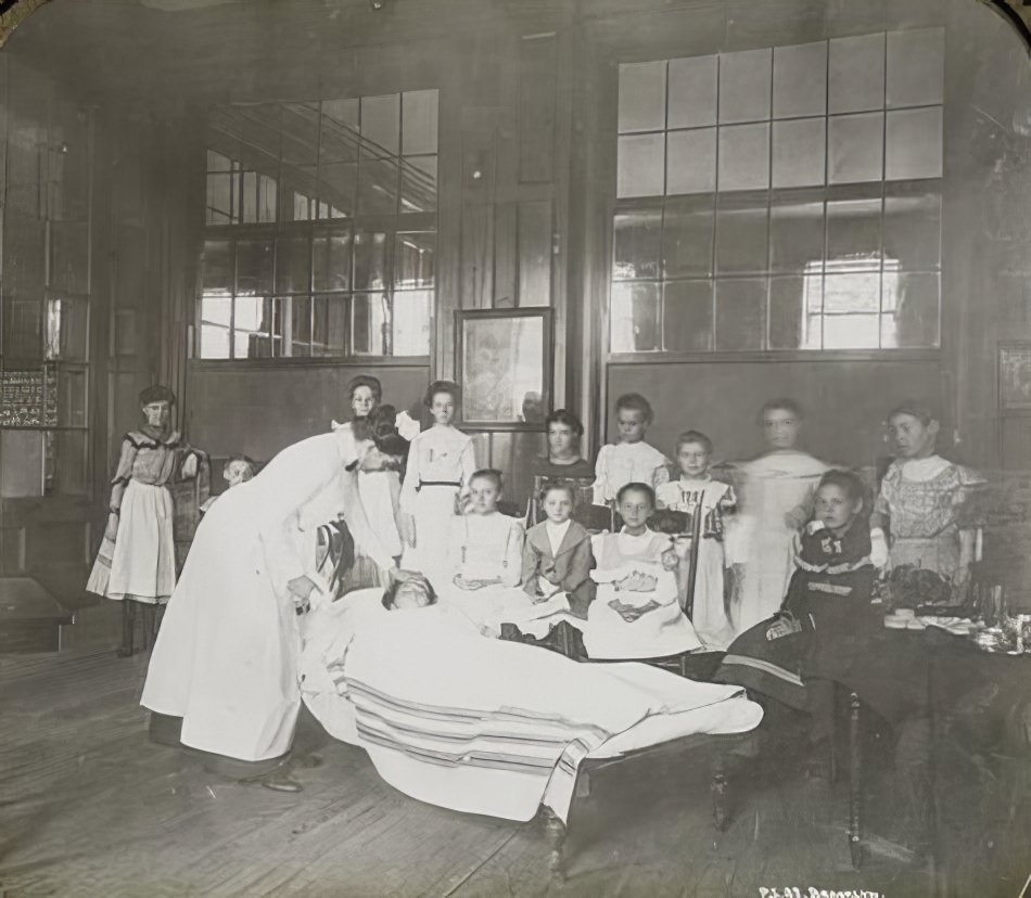 First aid at a public school, 1902.