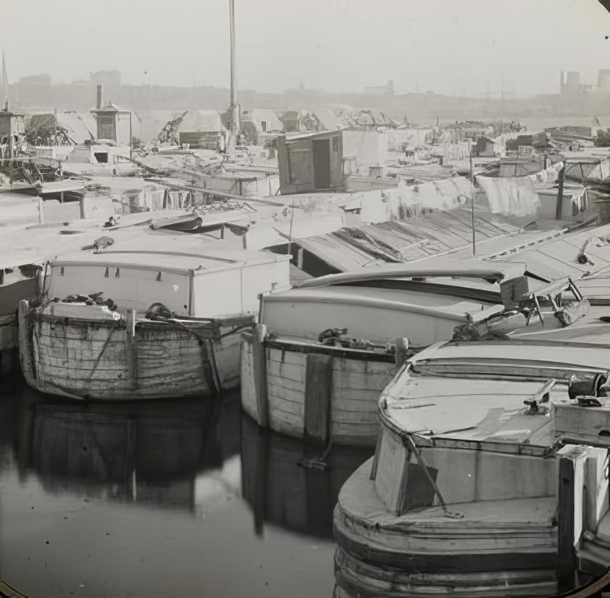 Canal boat winter quarters, 1890s.