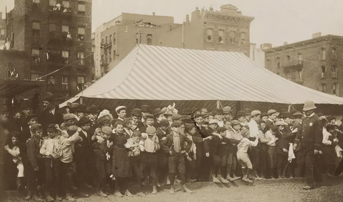 Division Street playground opening, 1895.