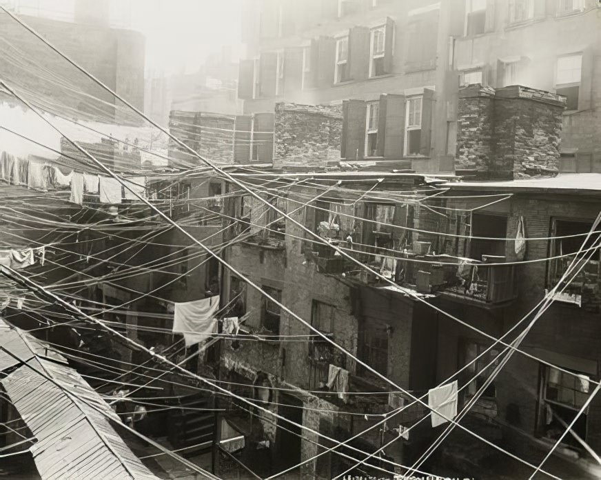 68-70-72-74 Thompson St. Clotheslines, 1895.