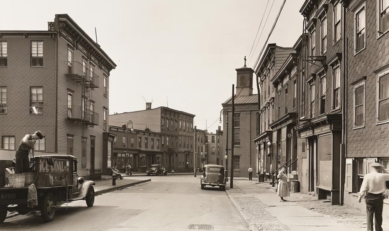 Brooklyn 1930s by Berenice Abbott