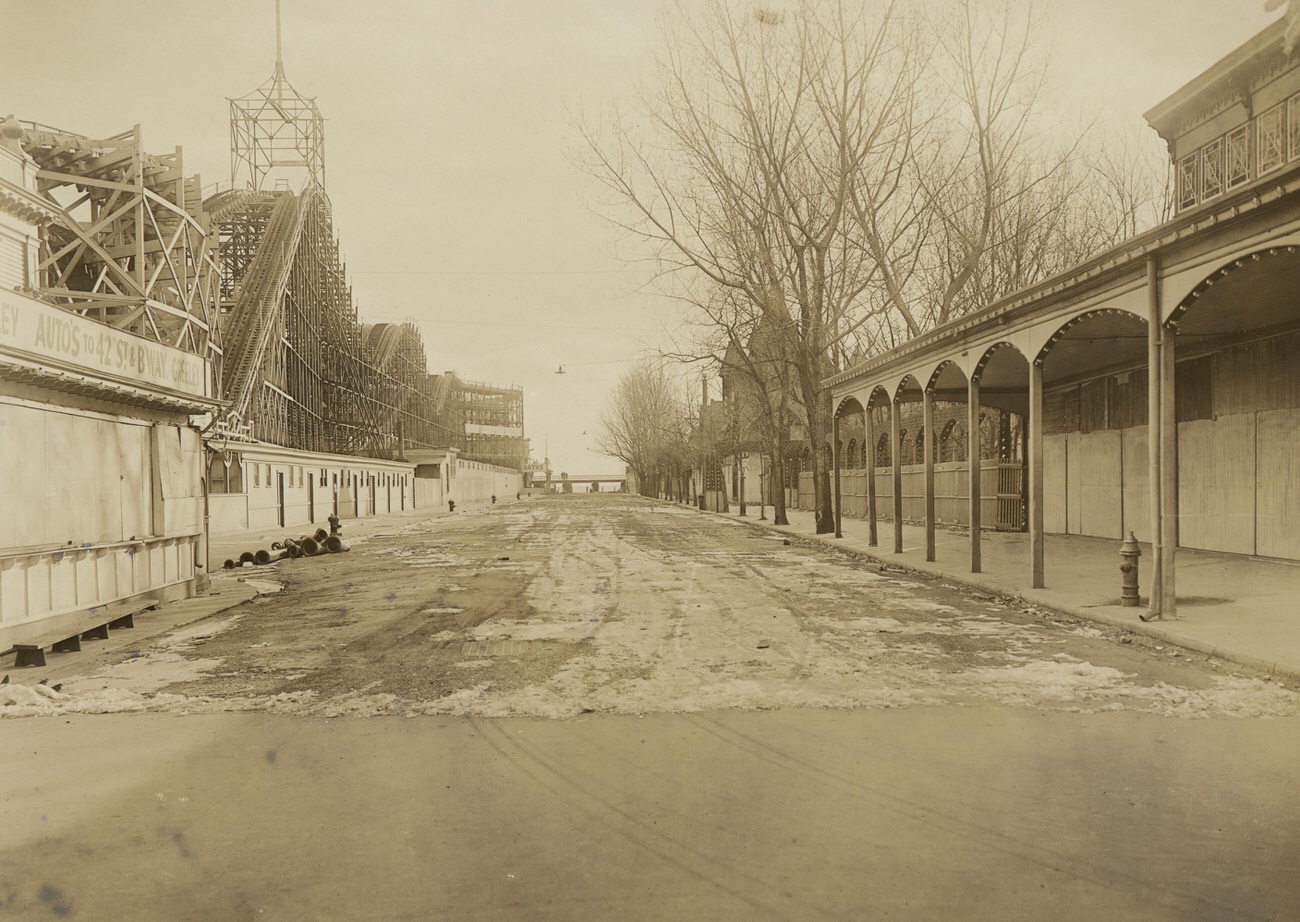 West 10th Street, Looking From Surf Avenue to the Boardwalk, 1922