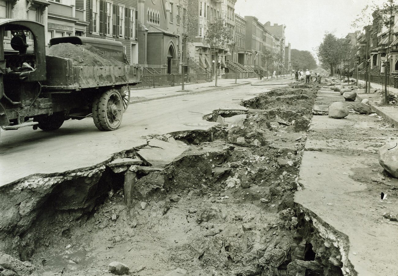 Water Main, Looking North on Cumberland Street From Lafayette Avenue, 1923