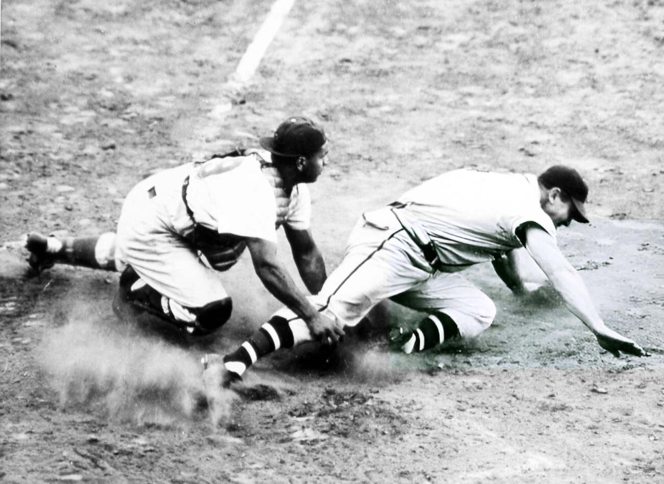 Roy Campanella tagging Roy Hetyh, 1948.