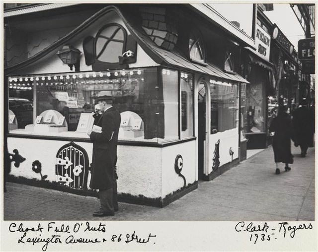 Chock Full O'Nuts on Lexington Avenue and 86th Street, 1935.