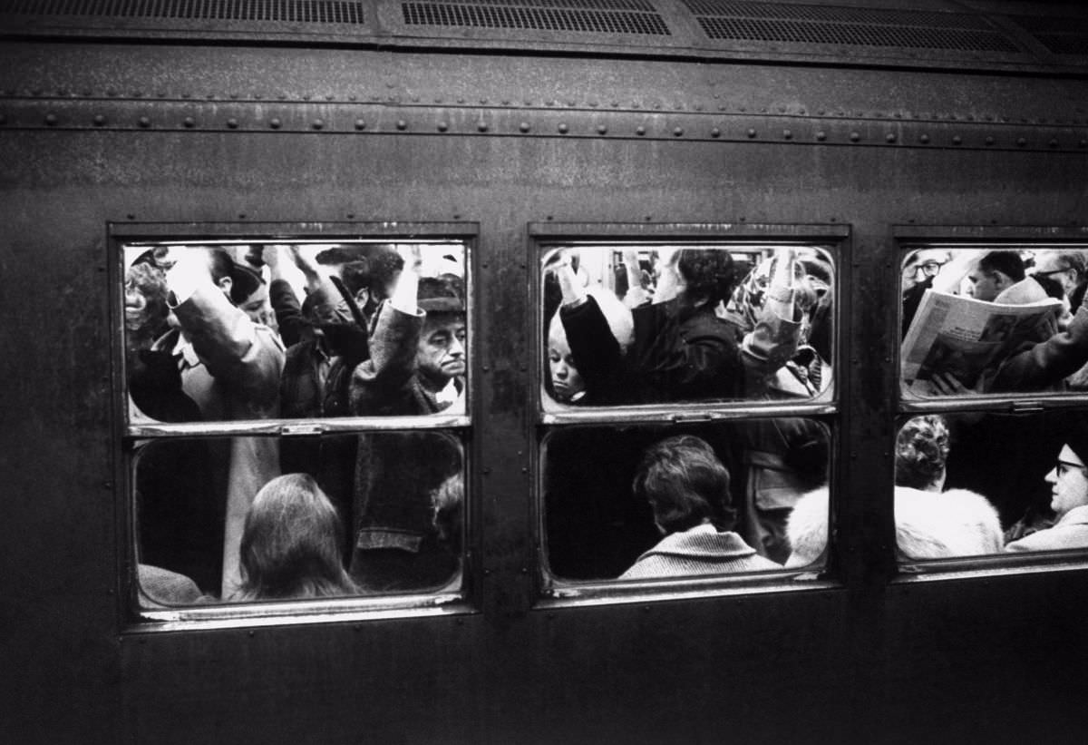 New York's Subway Commuters from the 1960s through the Lens of Ralph Crane