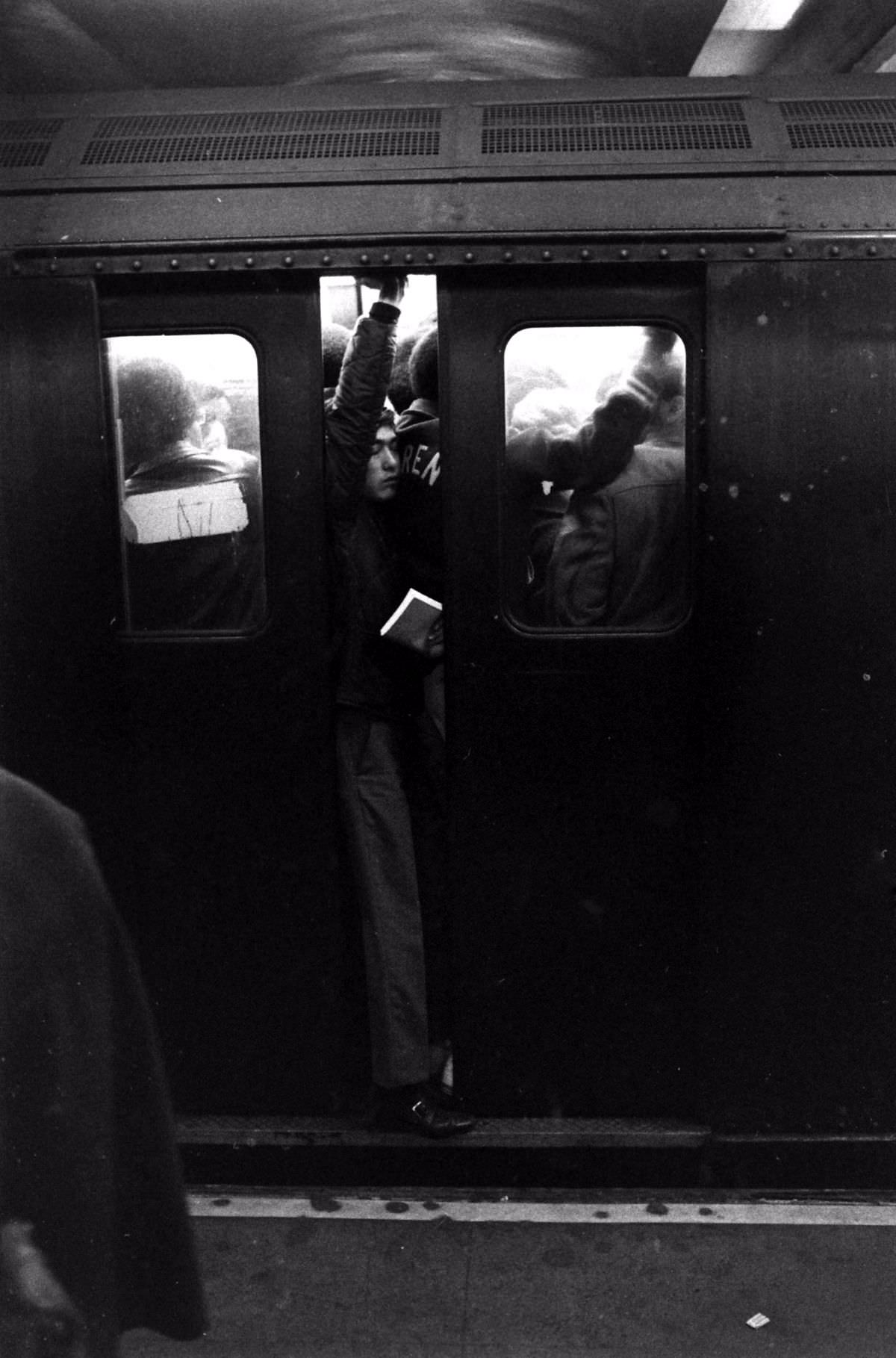 New York's Subway Commuters from the 1960s through the Lens of Ralph Crane