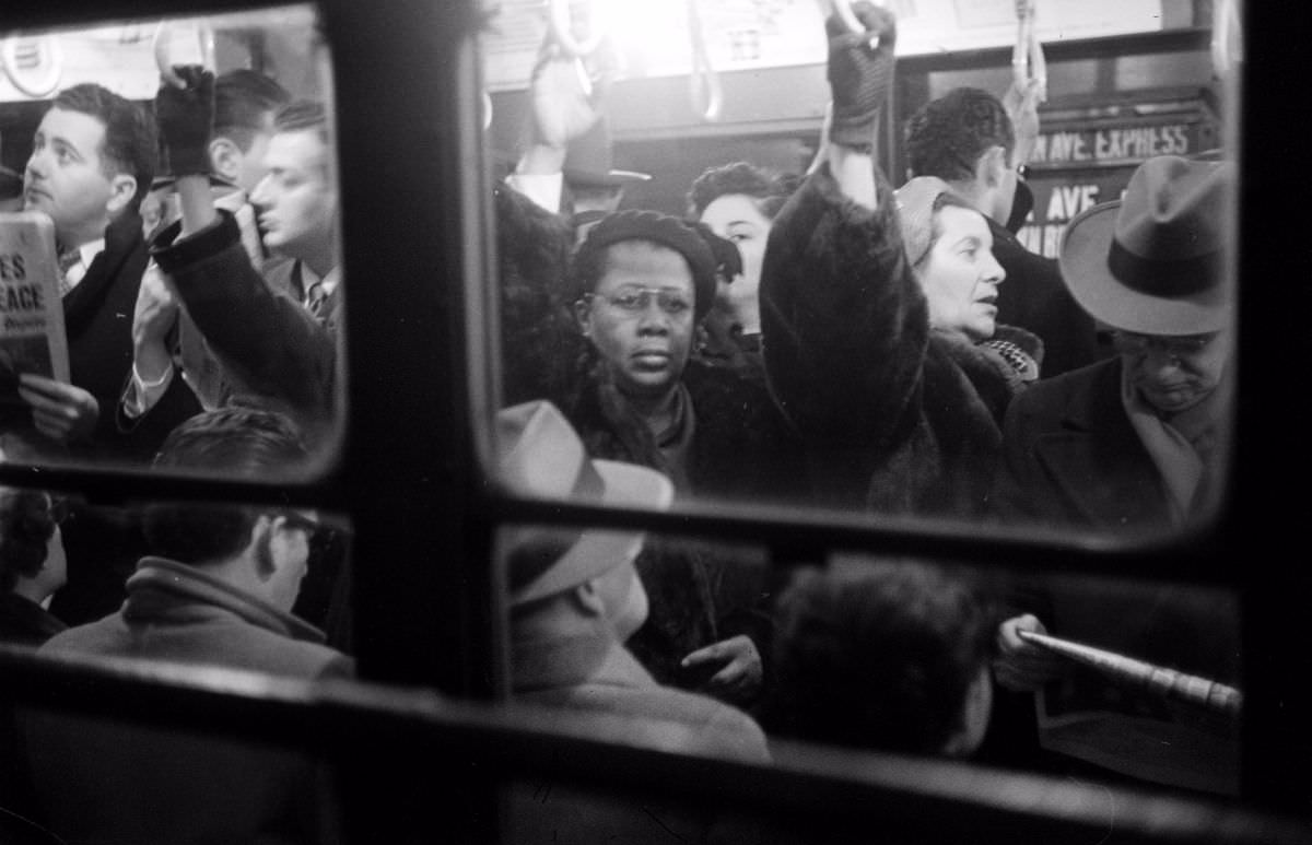 New York's Subway Commuters from the 1960s through the Lens of Ralph Crane