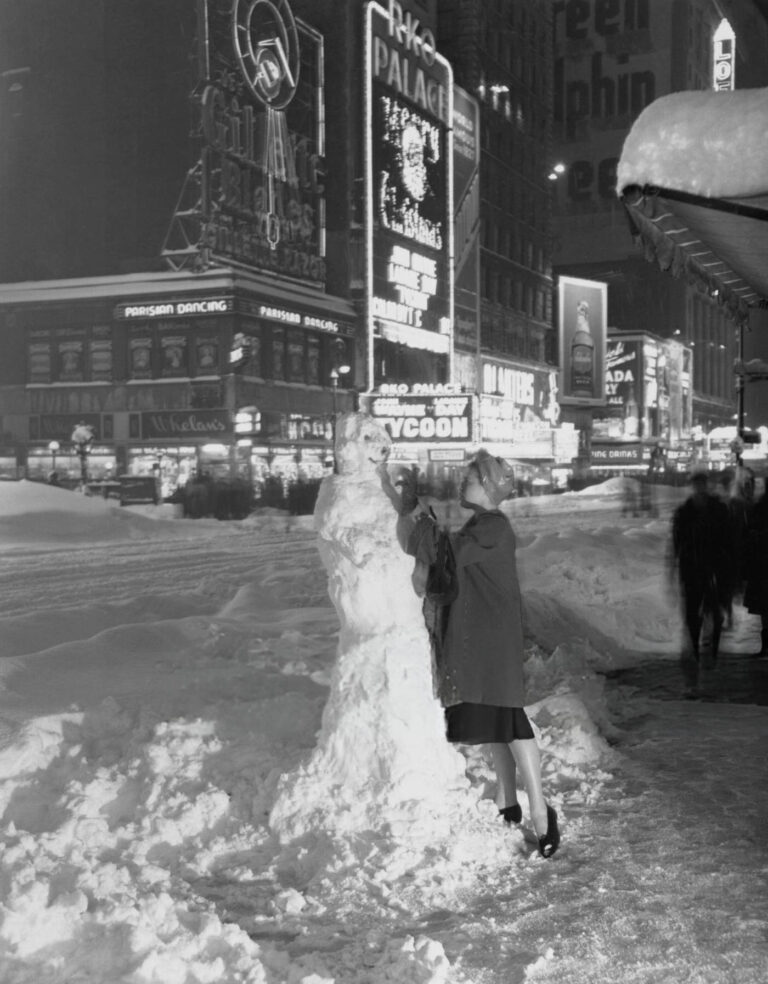 The Great Blizzard of 1947: Photos of a Snowbound New York City