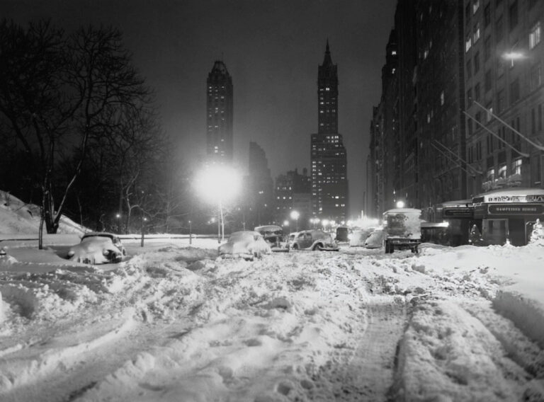 The Great Blizzard of 1947: Photos of a Snowbound New York City