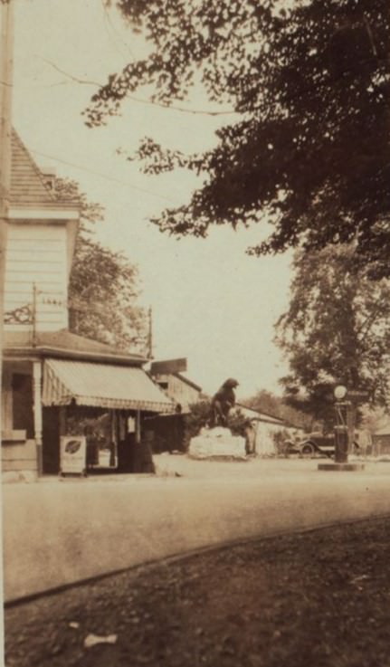 Richmond: Amboy Road and Annadale Road.