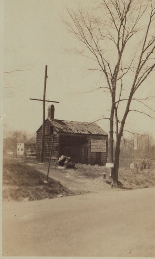 Richmond: Annadale Road and Lamoka Boulevard.