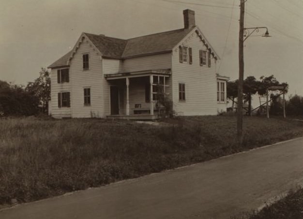 Richmond: Sharrott Avenue and Pleasant Plains Boulevard.