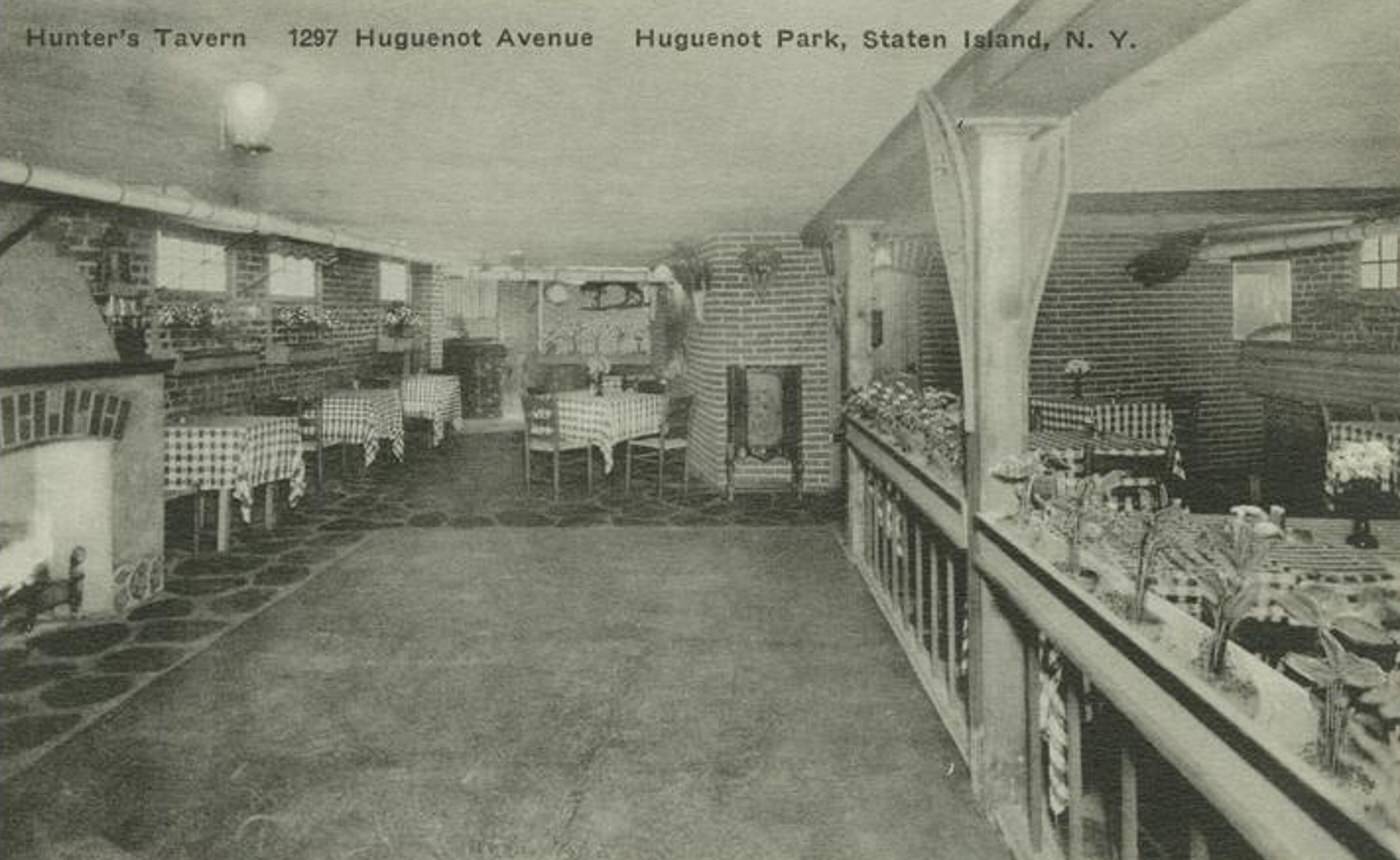 Hunter's Tavern, Huguenot Park, Staten Island, 1900s.