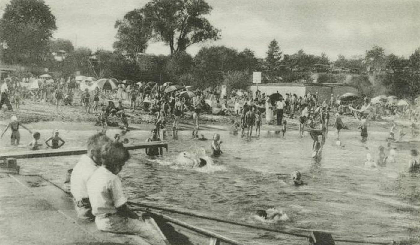 Bruggeman's Huguenot Baths, Huguenot Park, Staten Island, 1900s.